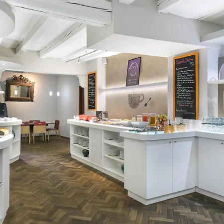 快乐文化帝罗若普酒店 酒店 4*