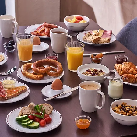 快乐文化帝罗若普酒店